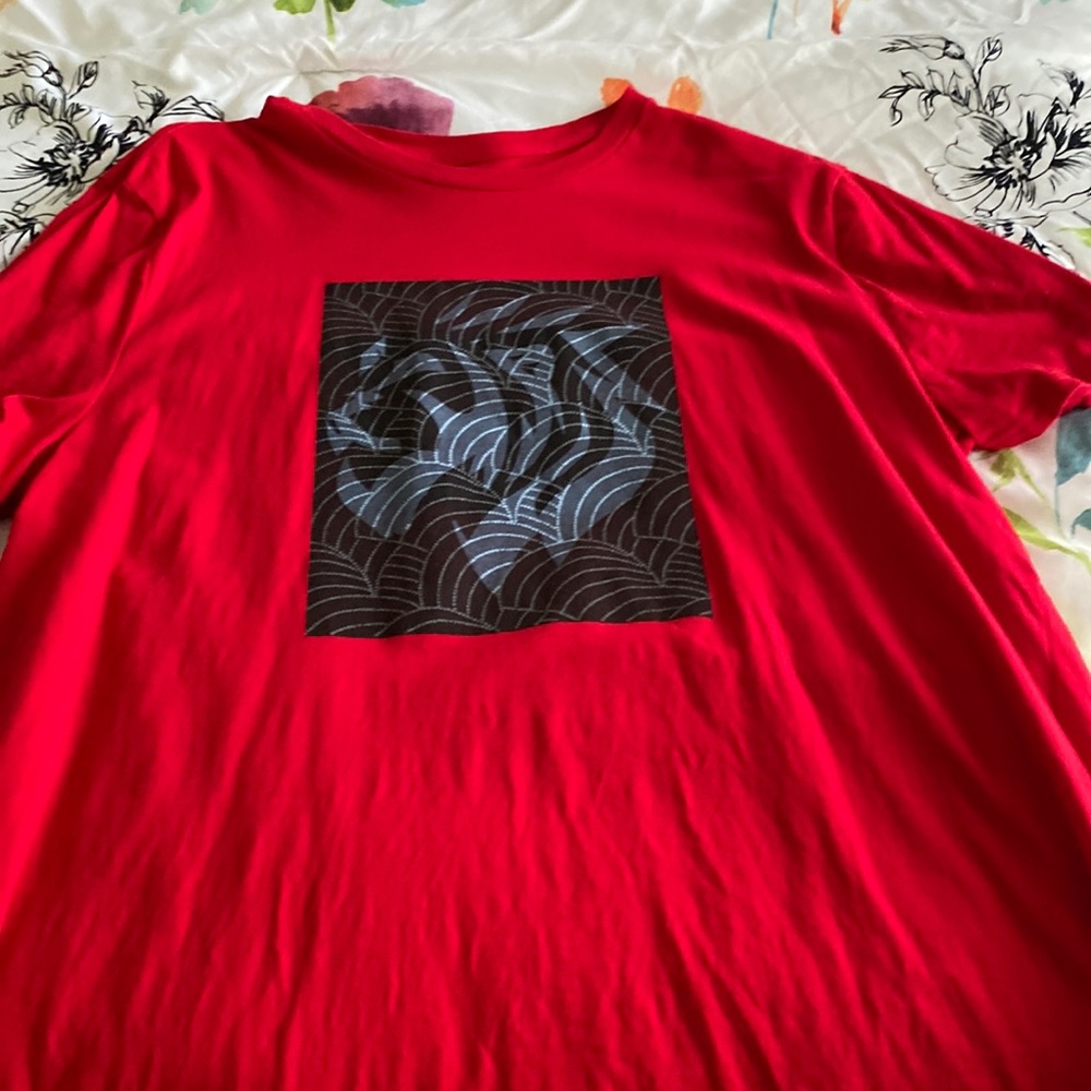 Express L shirt